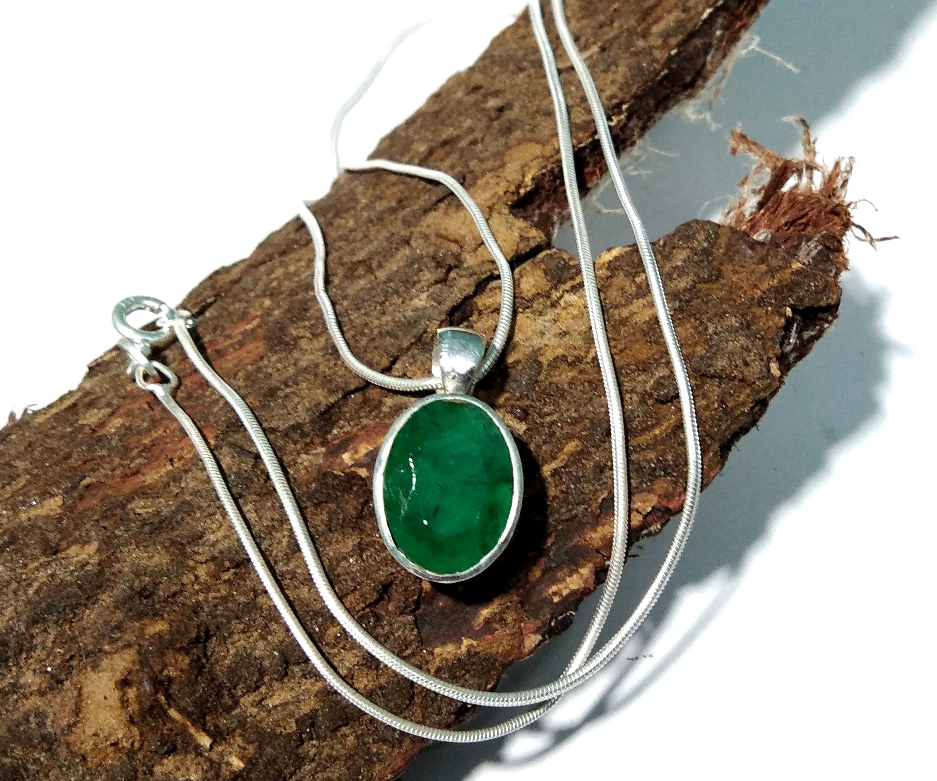 Amazing Natural Emerald Faceted Stone Pendant Chain Necklace, A+++ Emerald Gemstone 925 Solid Sterling Silver Pendant for Gift Chain Jewelry